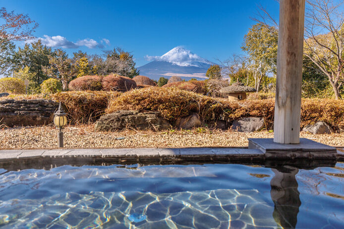 電車で行けて渋滞知らず！ 手ぶらOKで初心者・女性も安心の駅近ゴルフ場5選