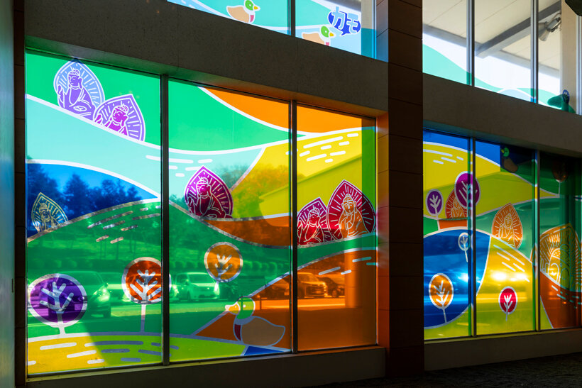 リニューアルした加茂カントリークラブのステンドグラスアート