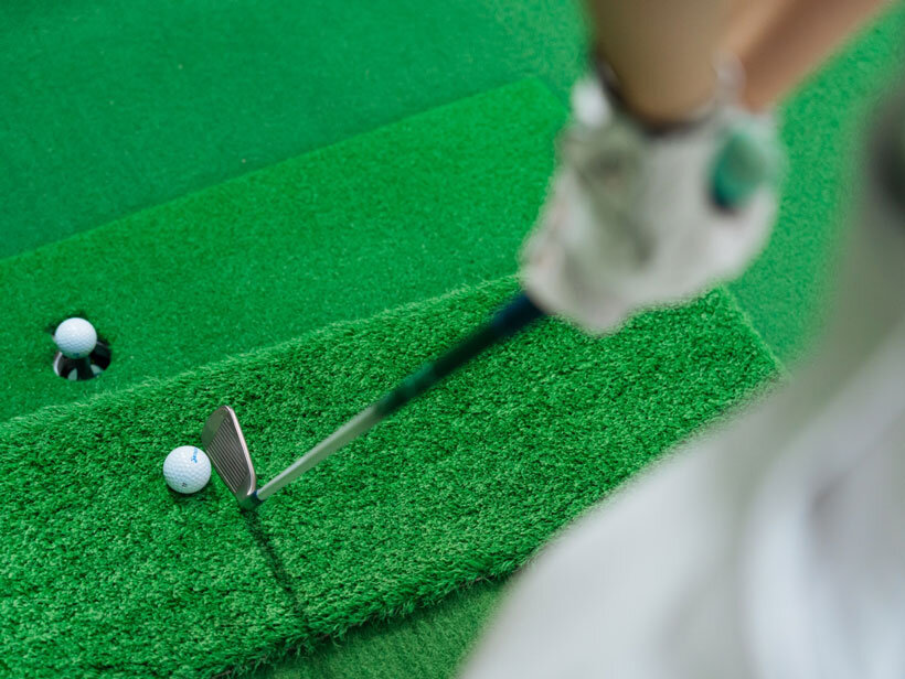 船山プロからレッスンを受けるGINGERゴルフチーム（GGT）15期生