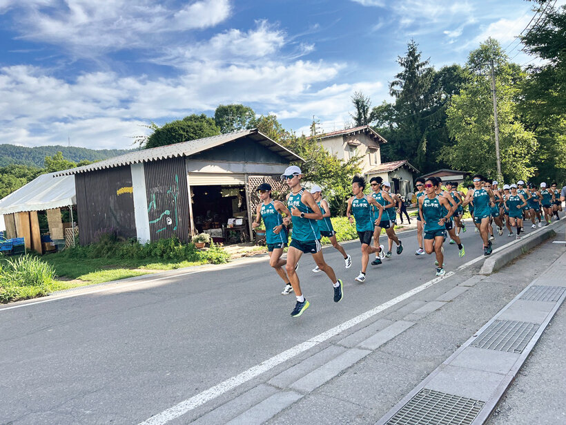 「ラウンド後、腰や肩がバキバキ...」​を防ぐ。青学駅伝部を支える鍼灸師が​教えるゴルフストレッチ