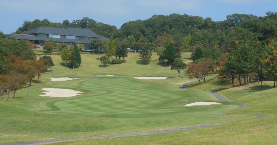 神戸パインウッズゴルフクラブ